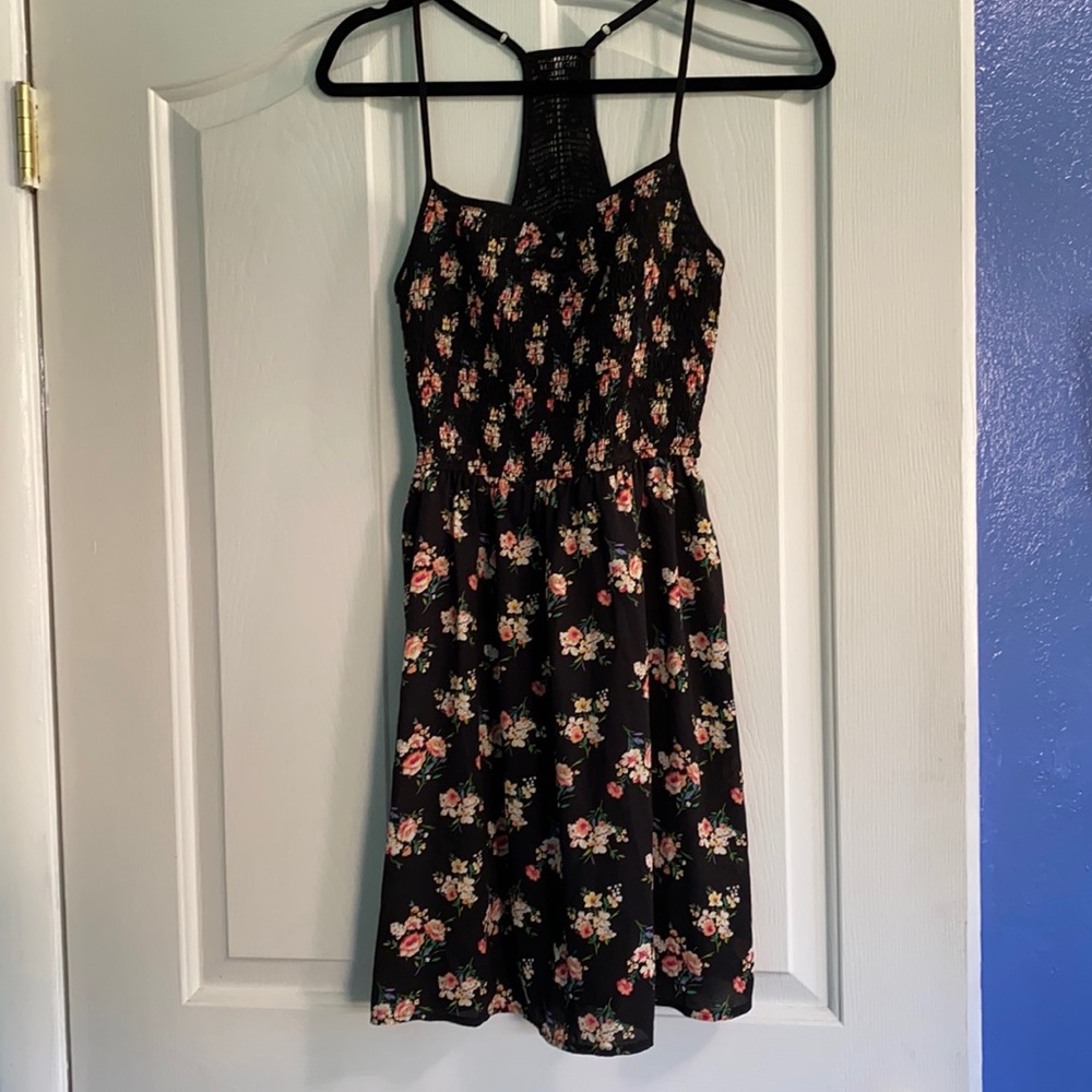 Cute summer dress with adjustable straps